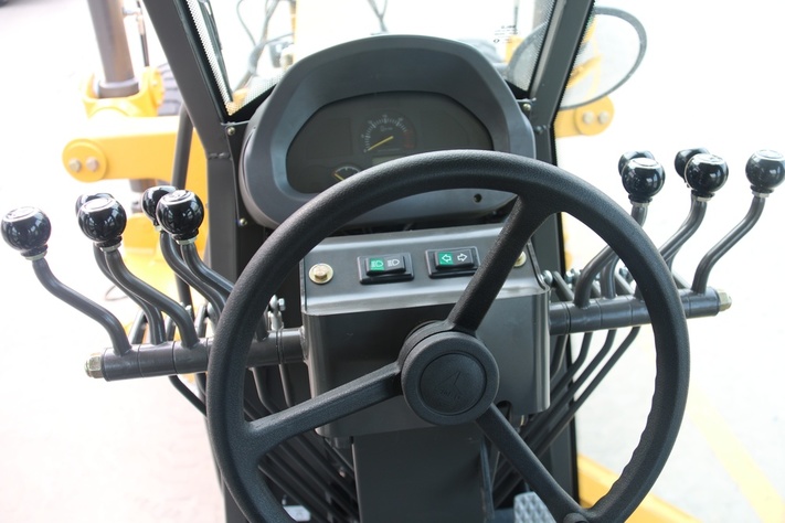 Автогрейдеры SDLG G9220AWD, Мобильное изображение 3