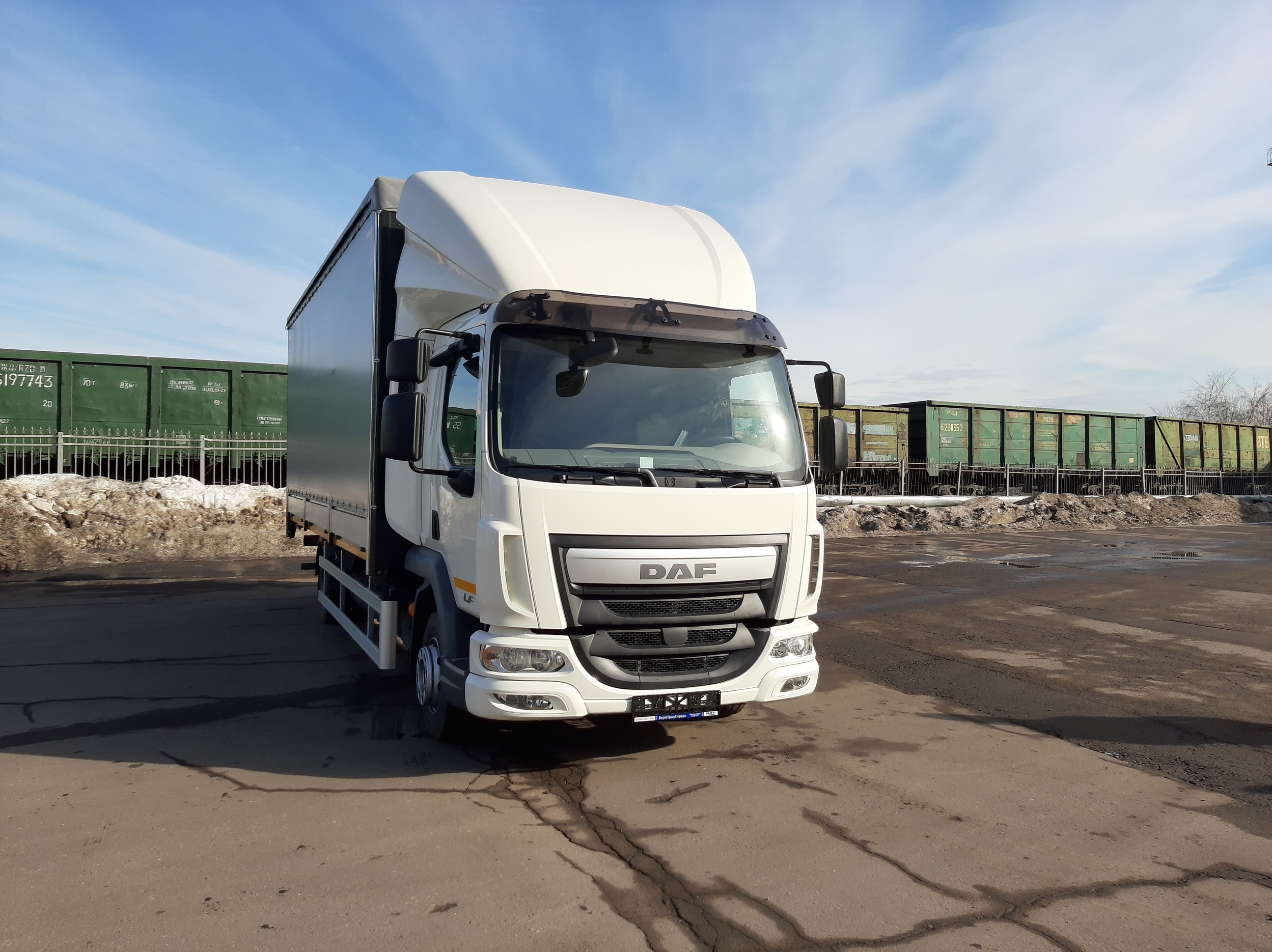 Грузовой специальный. DAF LF 210. DAF LF 210 fa. DAF LF 2021. DAF LF 210 Sleeper Cab.