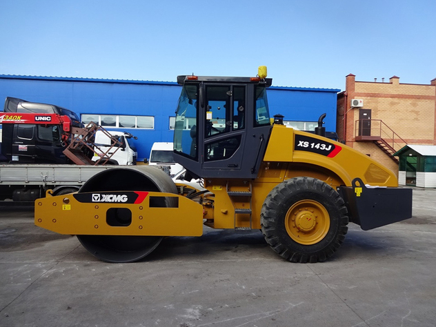 Катки XCMG XS143J, Мобильное изображение 3